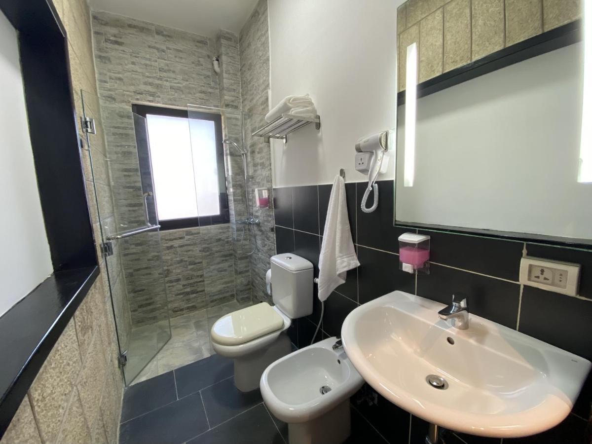 Lemon Tree Residence Аман Екстериор снимка