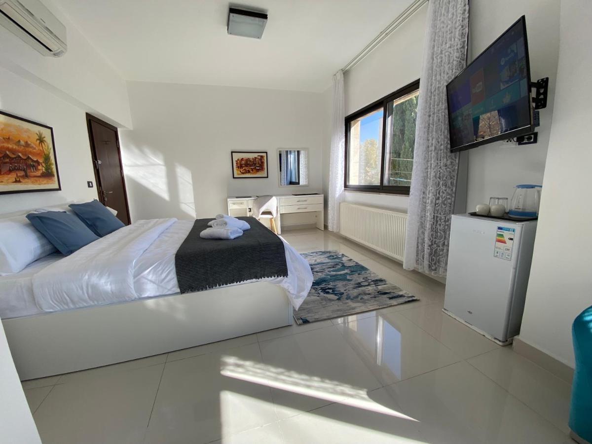 Lemon Tree Residence Аман Екстериор снимка