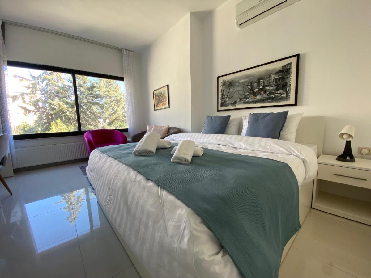 Lemon Tree Residence Аман Екстериор снимка