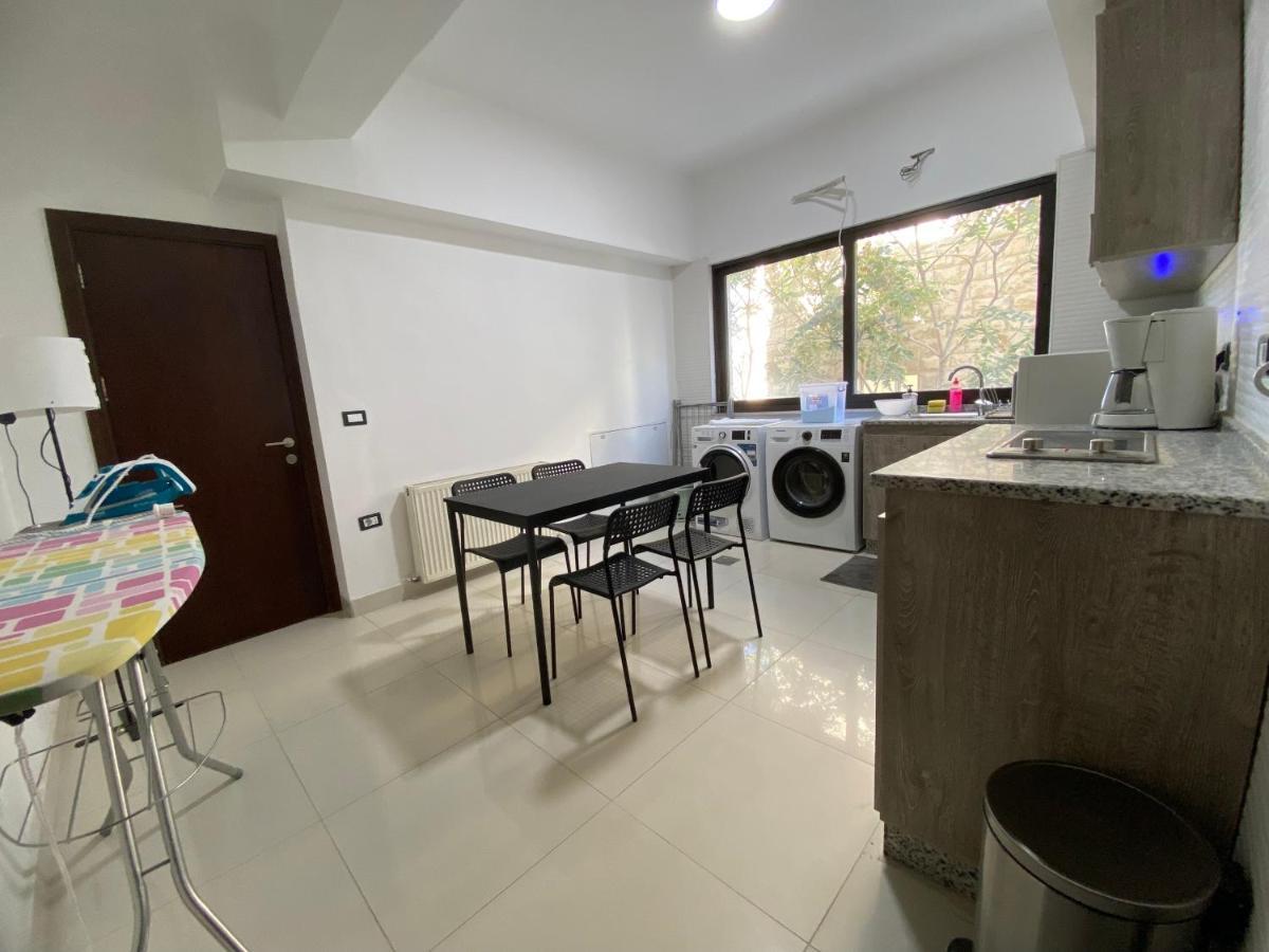 Lemon Tree Residence Аман Екстериор снимка