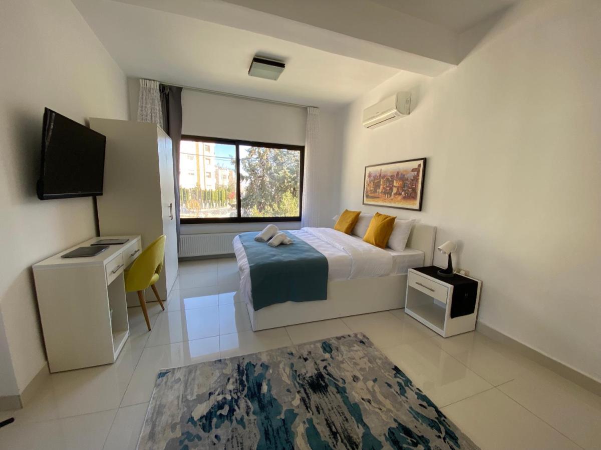 Lemon Tree Residence Аман Екстериор снимка