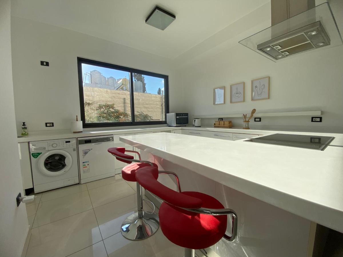 Lemon Tree Residence Аман Екстериор снимка