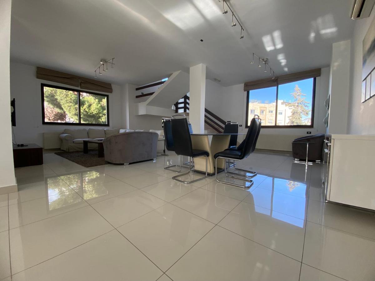 Lemon Tree Residence Аман Екстериор снимка
