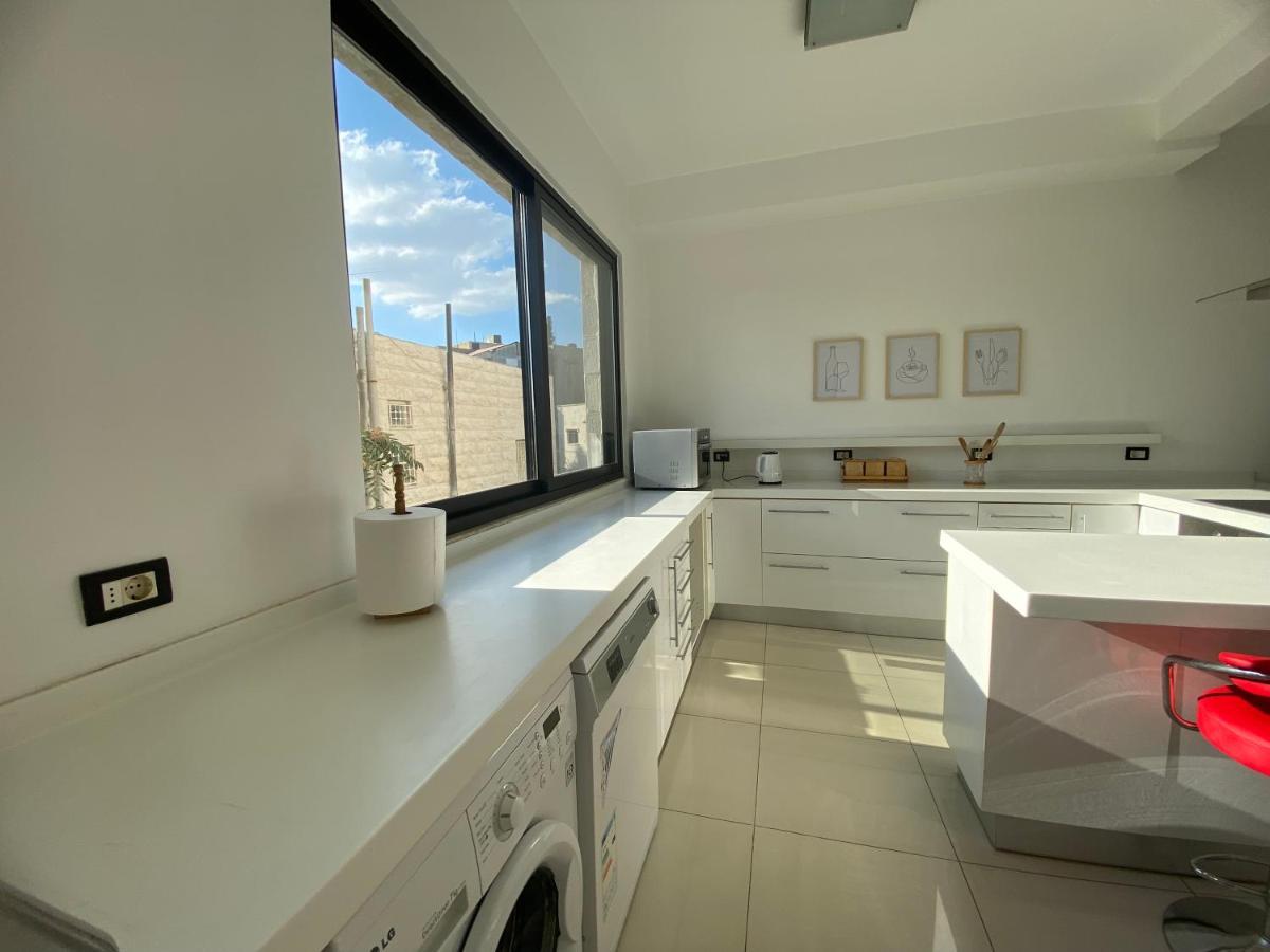 Lemon Tree Residence Аман Екстериор снимка