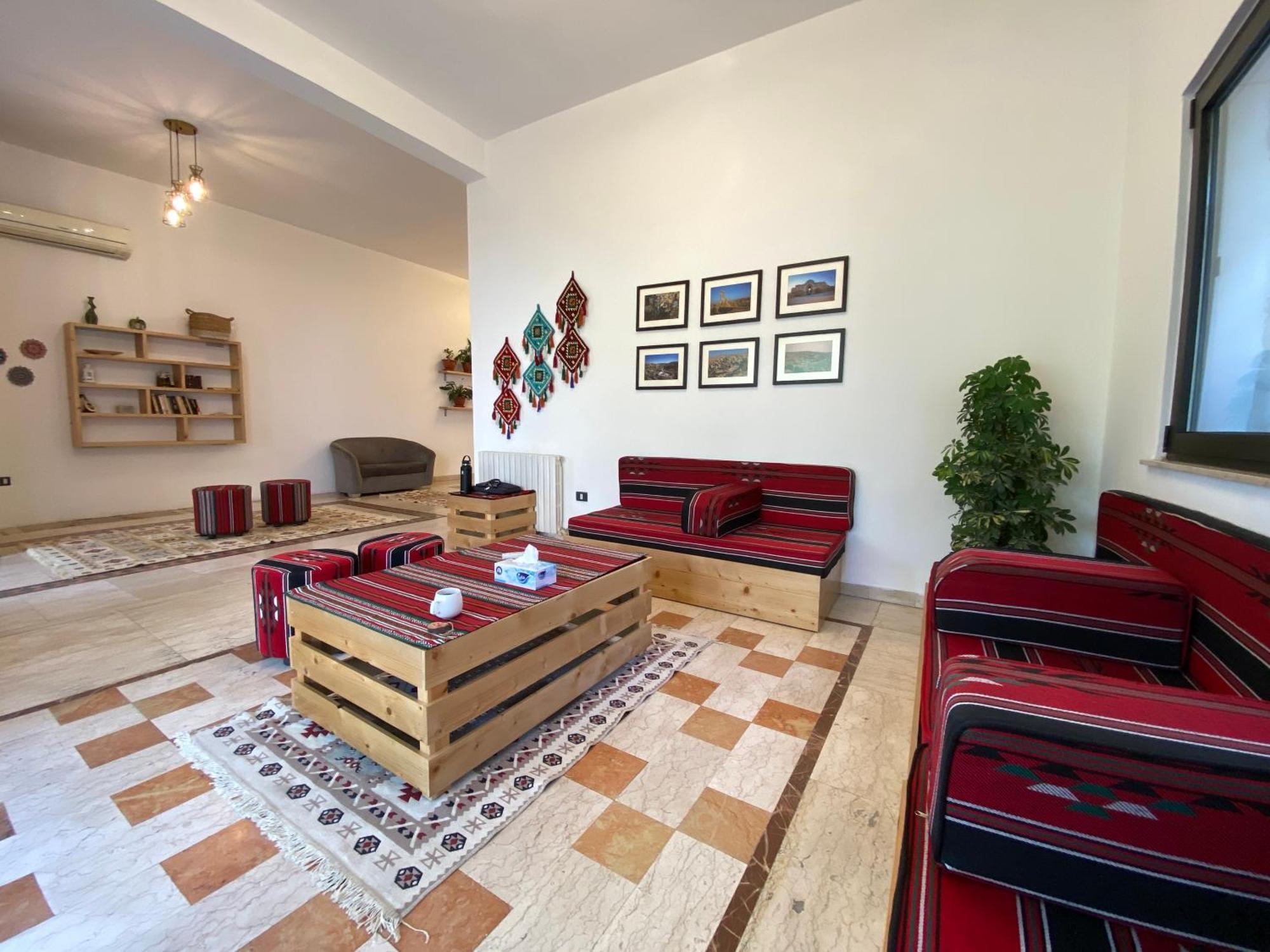 Lemon Tree Residence Аман Екстериор снимка